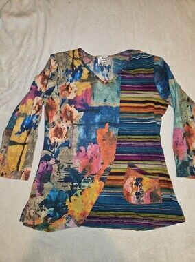 Parsley & Sage Multicolor Floral & Stripe V-Neck Tunic